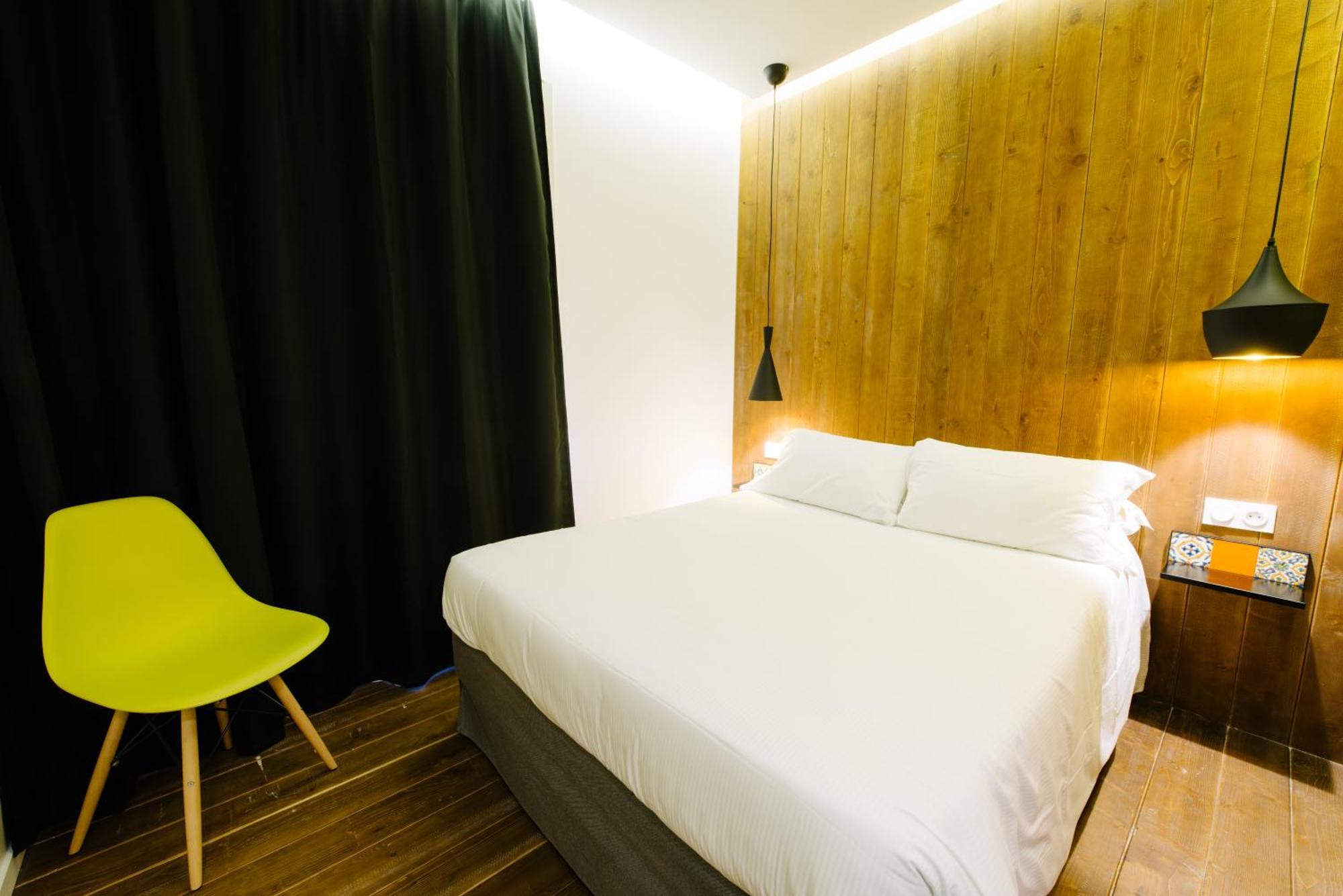 Atypik Hotel Clichy Exterior foto